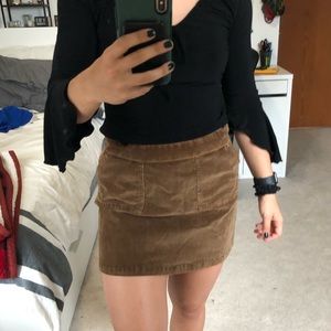 corduroy miniskirt w/ pockets!!!